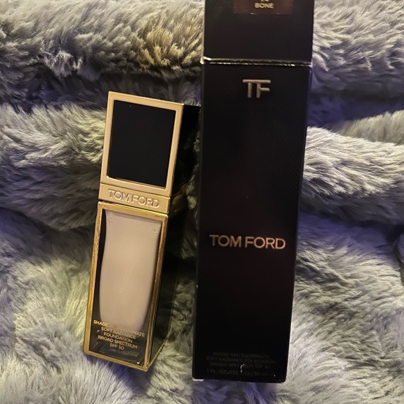 Tom Ford Cream Foundation Luxurious Radiant Finish - Picture 6 of 6